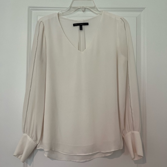 White House Black Market - Picture 1 of 3